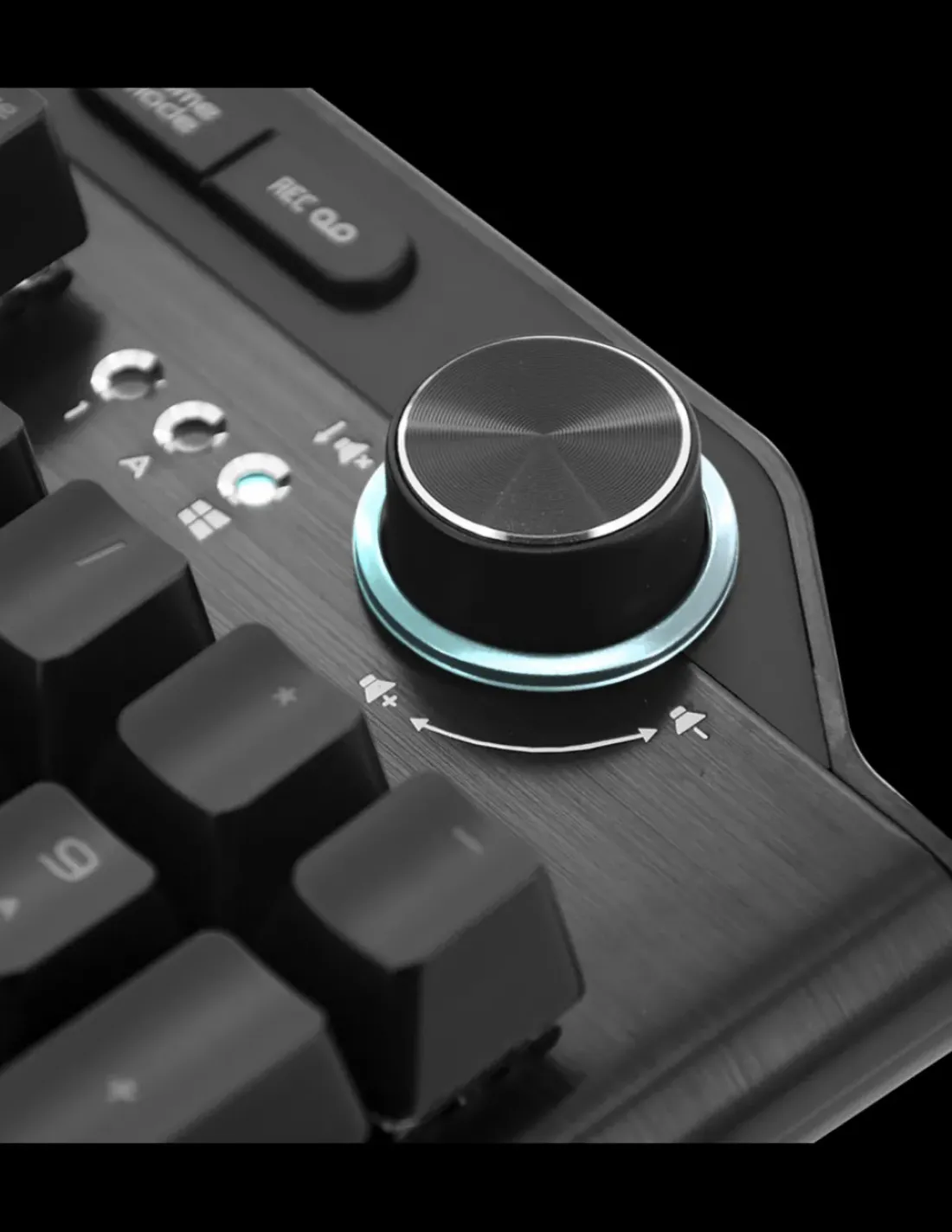 Spirit of Gamer Xpert-K900